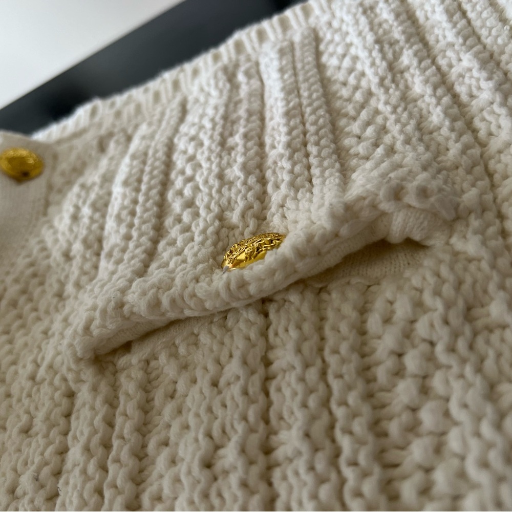 Tahari sweater/ knit white blazer - Picture 9 of 16